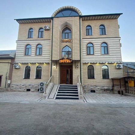בוקורו Vostok Hotel מראה חיצוני תמונה