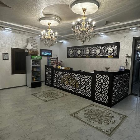 בוקורו Vostok Hotel מראה חיצוני תמונה