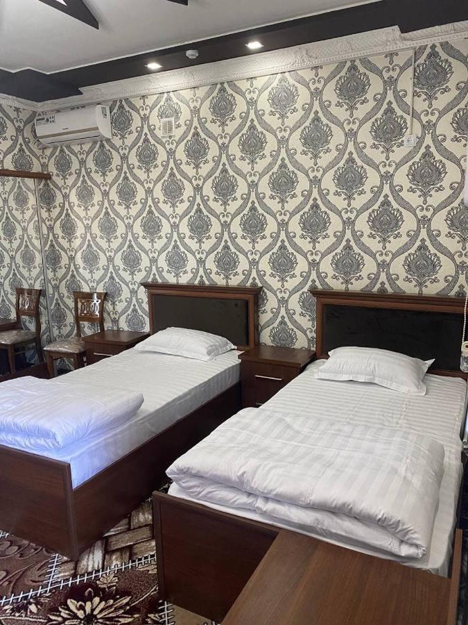 בוקורו Vostok Hotel מראה חיצוני תמונה