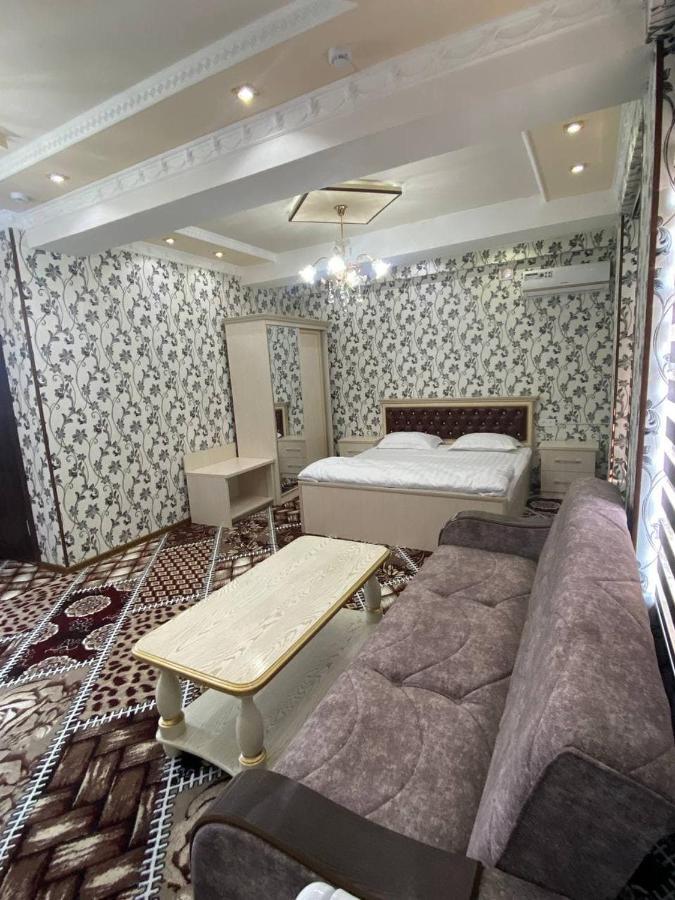 בוקורו Vostok Hotel מראה חיצוני תמונה