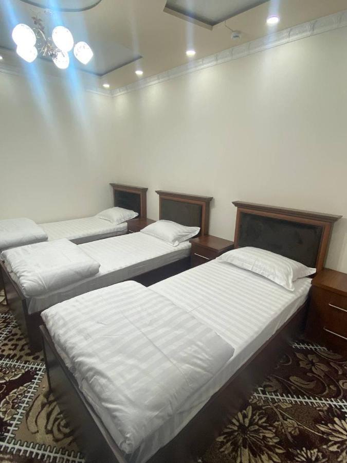 בוקורו Vostok Hotel מראה חיצוני תמונה
