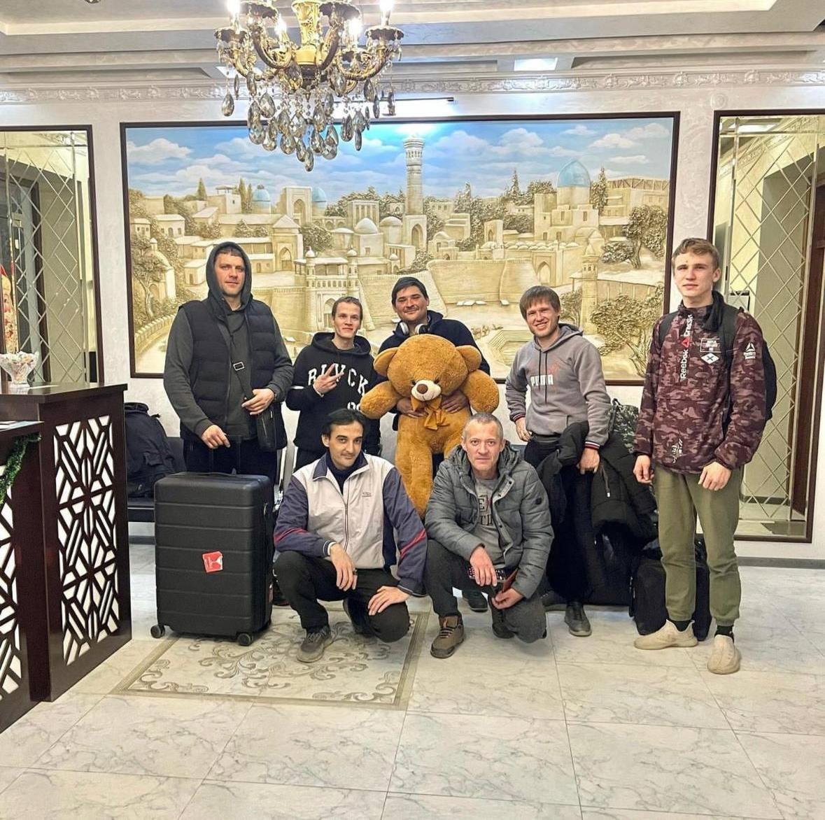 בוקורו Vostok Hotel מראה חיצוני תמונה